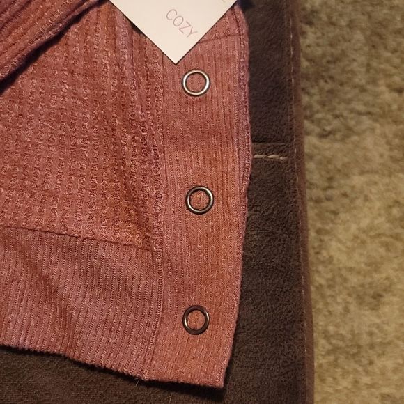 SWEATER - Picture 2 of 2